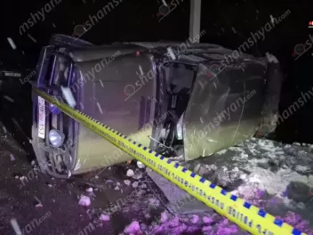 Վանաձոր-Դիլիջան ավտոճանապարհին «УАЗ 469»-ը բախվել է ձնակույտին և կողաշրջվել․ կա 5 վիրավոր