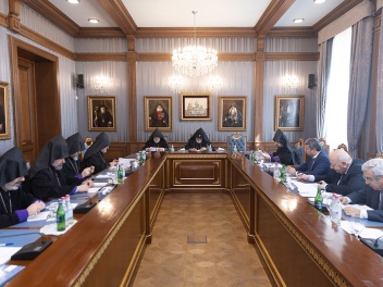 Ամենայն Հայոց Կաթողիկոսի նախագահությամբ սկսվել է Գերագույն հոգևոր խորհրդի ժողովը