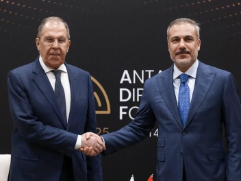 Ֆիդանն ու Լավրովը փակ բանակցություններ կանցկացնեն Անթալիայում
