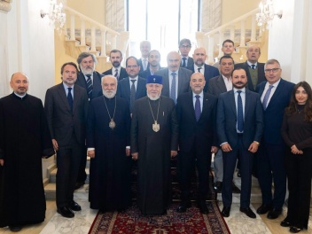Ամենայն Հայոց Կաթողիկոսն ընդունել է Իսպանիայից ժամանած պատվիրակությանը