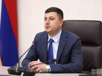 Մարդ բռնելը, խուզարկությունները, ազատությունից զրկելը ներքին կյանքում սովորական առօրյայի են վերածվել․ Տիգրան Աբրահամյան