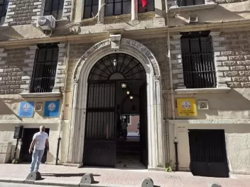 Ստամբուլում հրահանգել են դասերի չթողնել հայաստանցի աշակերտներին
