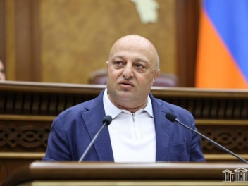 Պատգամավոր Արթուր Սարգսյանի տնային կալանքը երկարաձգվեց ևս երկու ամսով